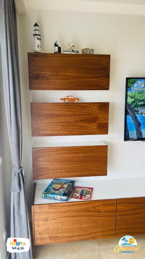 Gabrijel Apartments Makarska 1 Eksteriør billede